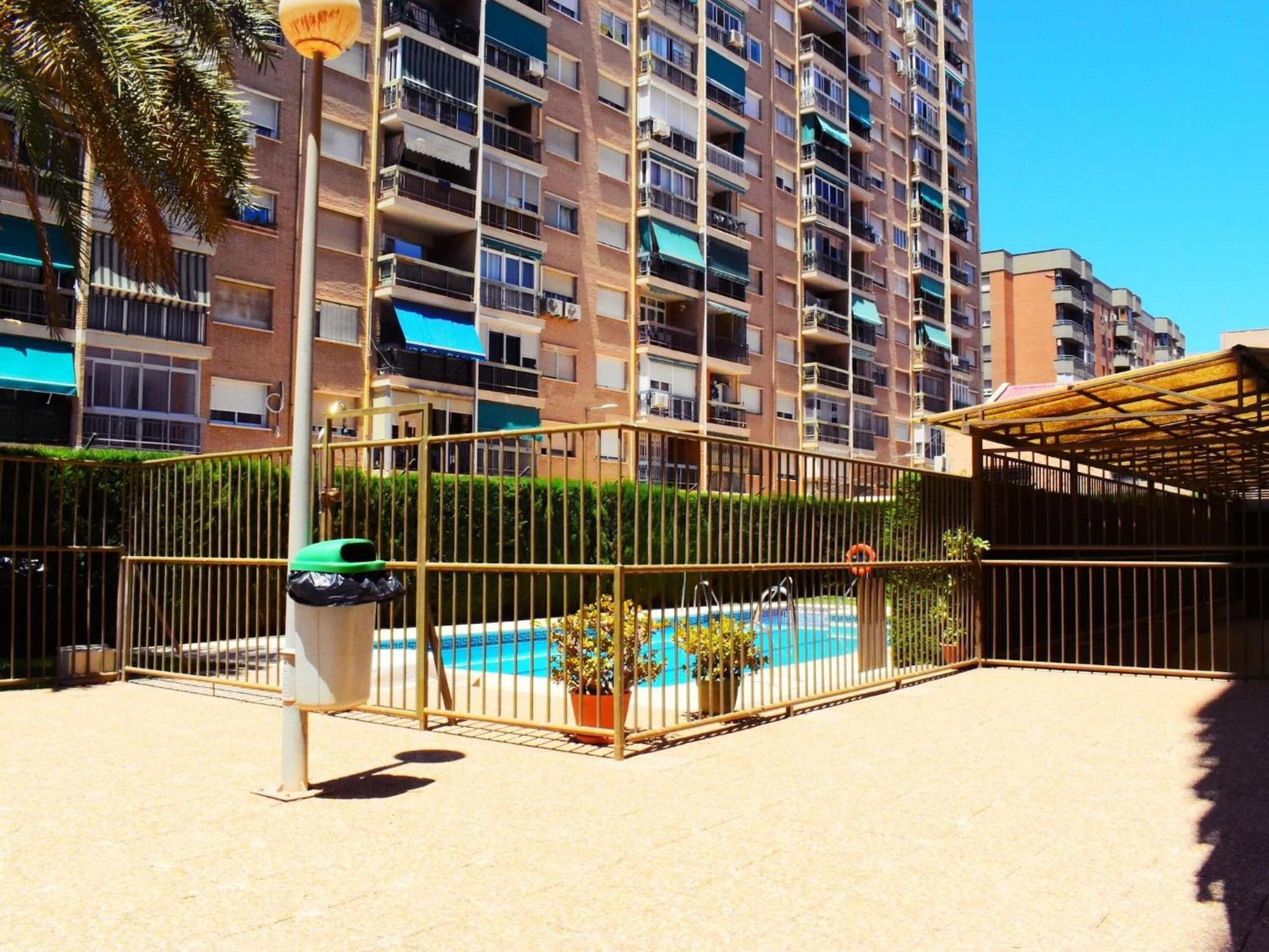 Amplio Y Luminoso Apartamento Cerca Del Centro Y La Playa Con Piscina Y Parking Privado Málaga Dış mekan fotoğraf