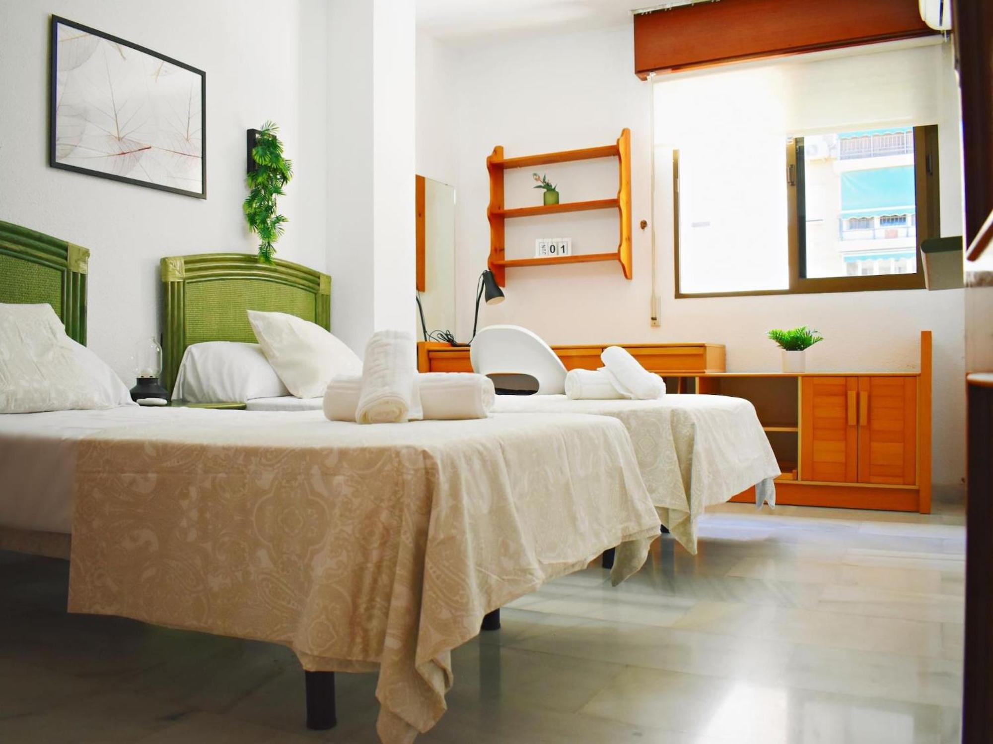 Amplio Y Luminoso Apartamento Cerca Del Centro Y La Playa Con Piscina Y Parking Privado Málaga Dış mekan fotoğraf